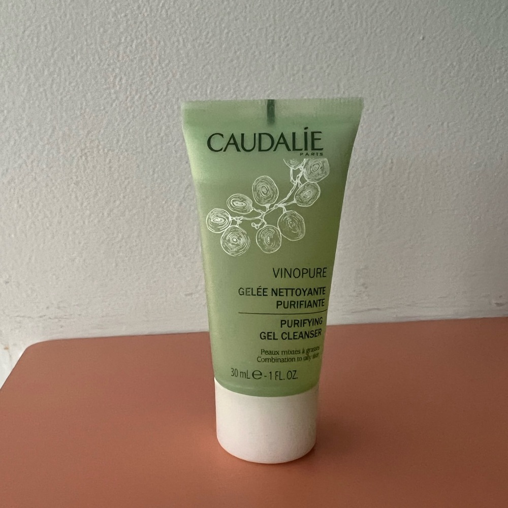 βοΈβοΈ 5/ $25 βοΈβοΈ Caudalie Vinopure Purifying Gel Cleanser - 30 ml